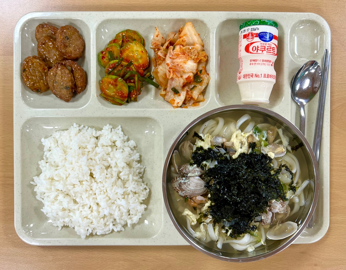 ���Ļ���